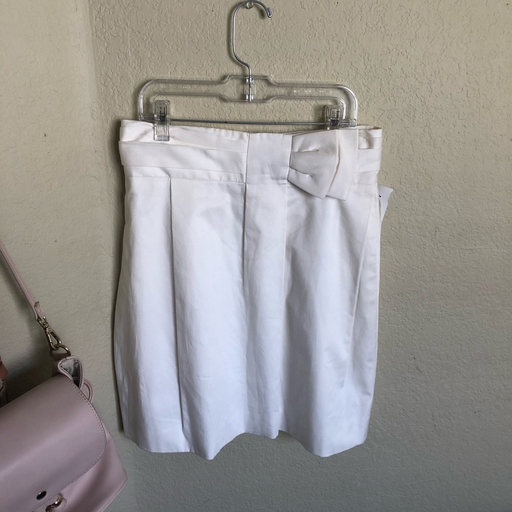 BCBG Max Adria Cream White Skirt
